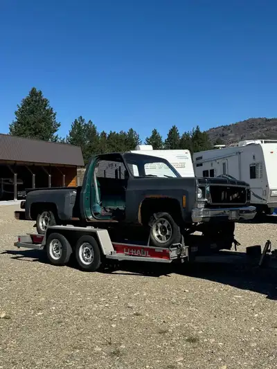 I’m selling my 2 78 and 79 Chevrolet c10 short box trucks - black one is a 1978 Scottsdale it has a...