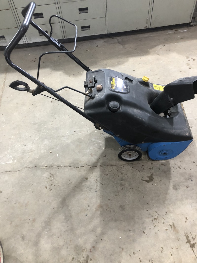 Snow thrower Snowblowers London Kijiji