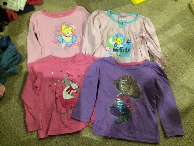 Girls clothing size 24m 2T in Clothing - 2T in Kitchener / Waterloo - Image 2