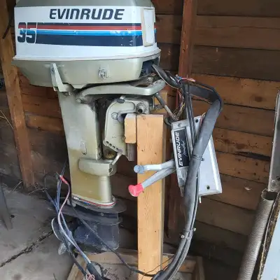 1976 , model# 35853r . Ran this year, only selling because i put on a 40 with tilt and trim. $900 ob...