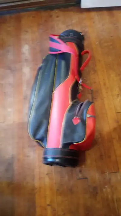Wilson golf bag, View more