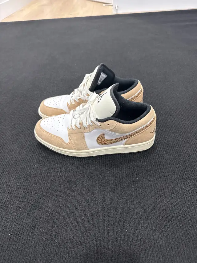 Nike Lows - tan 437917767697715200