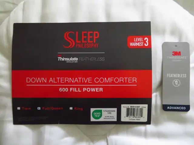 Queen Down Alternative Duvet (Thinsulate) in Bedding in Ottawa - Image 3