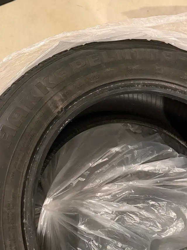 16” Winter Tires Hakkapeliitta 205/60/16 in Tires & Rims in Markham / York Region - Image 11