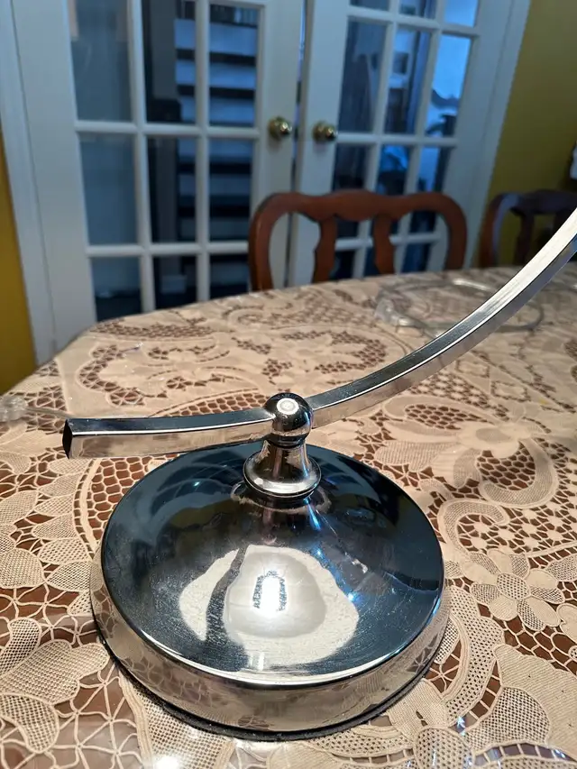 A PAIR OF LARGE ELEGANT ARK TABLE LAMPS in Indoor Lighting & Fans in Regina - Image 10