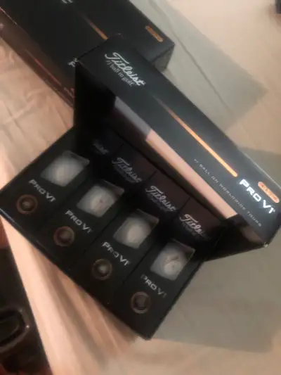 ProV1 Golfball, View more