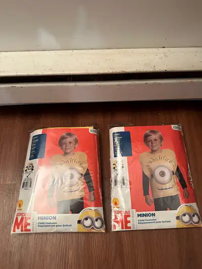 2x minion shirts, View more