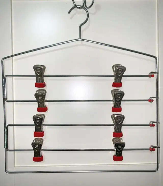 Multi-tiered hanger