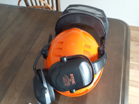 Casque forestier STHIL neuf.