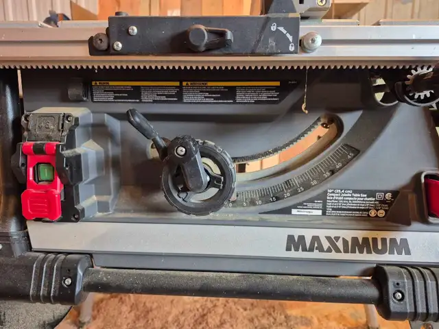 Maximum Table Saw in Power Tools in Chatham-Kent - Image 4