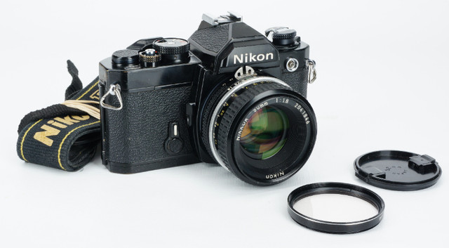NIKON FM SLR 35MM Film Argentique, Nikkor 50mm 1.8, fonctionnel dans Appareils photo et caméras  à Longueuil/Rive Sud - Image 2