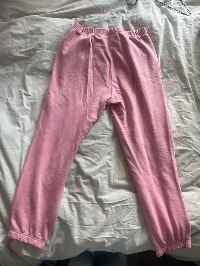 H&M Pink Sweatpants  in Women's - Bottoms in City of Toronto - Image 3
