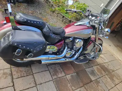 2009 Kawasaki Vulcan 900 Classic,in excellent running condition,in good shape for the year. Mileage...