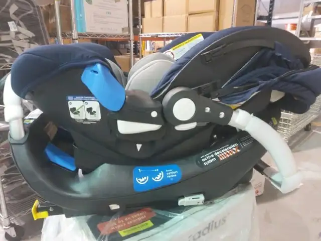 Diono, Radius Infant Car Seat and Base, Navy in Strollers, Carriers & Car Seats in City of Toronto - Image 3