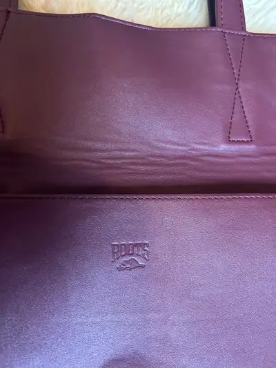 ROOTS leather tote bag, View more