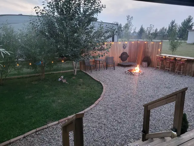 2013 Sporttrek Camper in Travel Trailers & Campers in Regina - Image 10