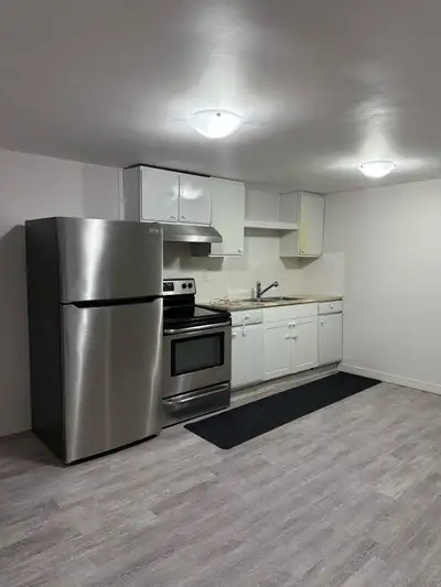 3 Bedroom 1 bathroom For Rent