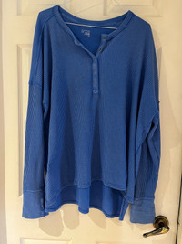 Aerie- Henley top L(fits like xl)