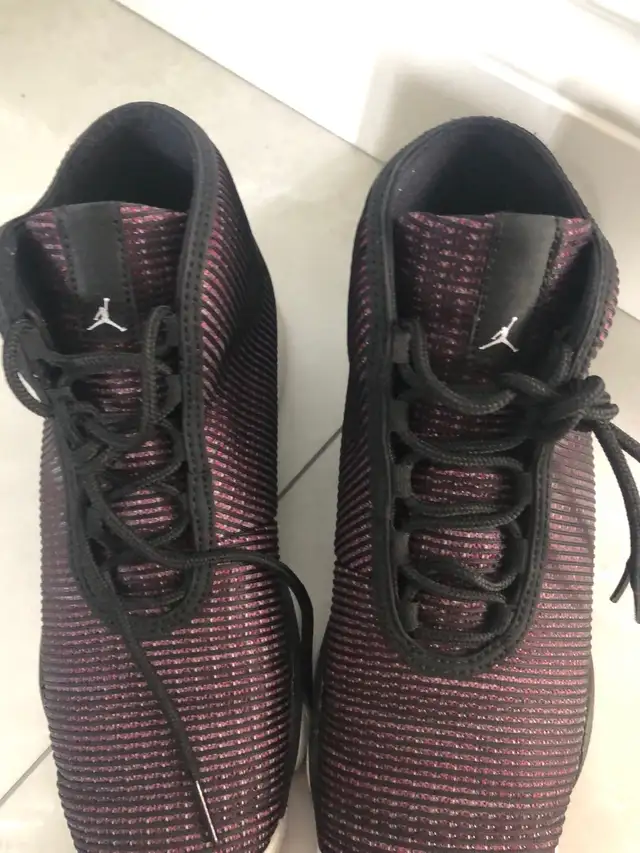 Sport youth  shoes size 9 in Kids & Youth in Hamilton - Image 3