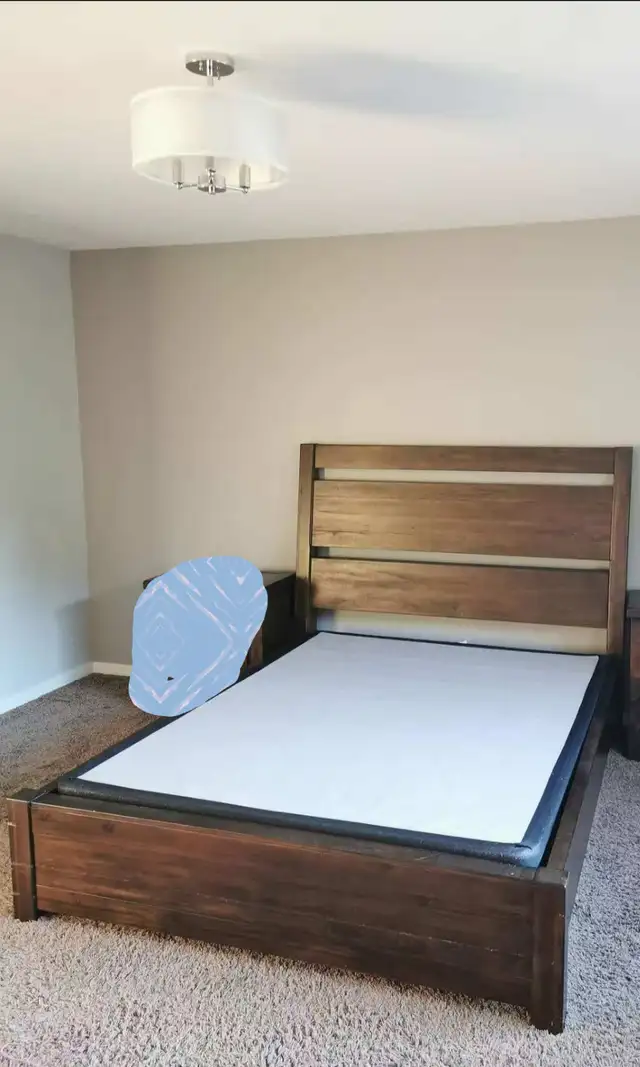 Queen bed. Box spring. in Beds & Mattresses in Kelowna - Image 2