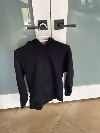 TNA hoodie size 1, View more