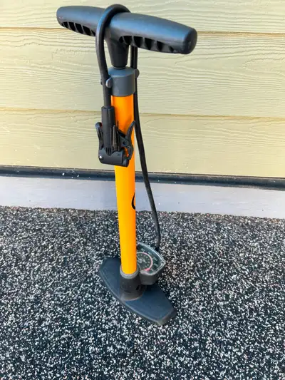 Via Velo Floor Bike pump, View more