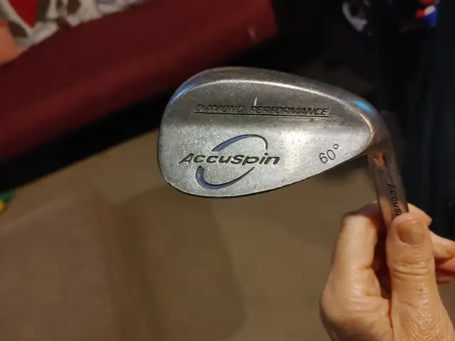 Righthand Golf Clubs in Golf in Kitchener / Waterloo - Image 2
