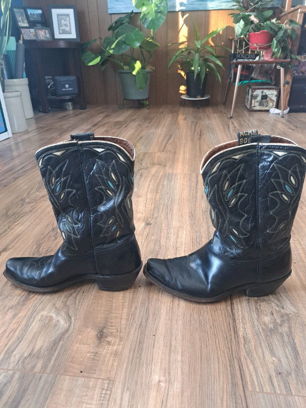 Cowboy boots men's size 9 in Men's Shoes in Edmonton - Image 2