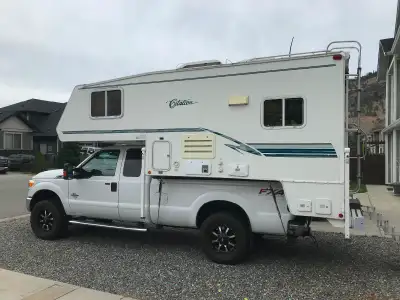 2000 Citation Supreme 10-6. TONS of storage inside and out. New converter. New mattress slept on 3 n...