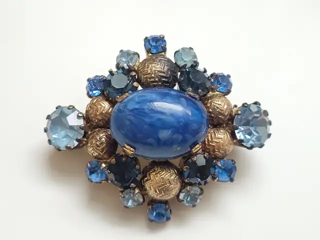 Vintage Blue Art Glass and Rhinestone Brooch in Arts & Collectibles in City of Toronto - Image 2