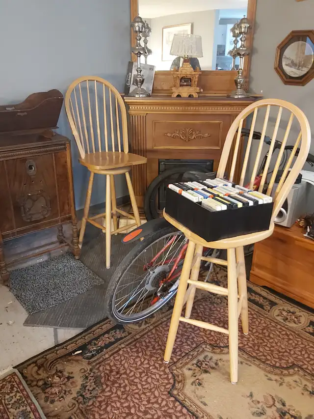 Window66"X22" Electric Guitar, 2Amps, Cabinet LifeJackets-$10eac in Performance & DJ Equipment in Peterborough - Image 10