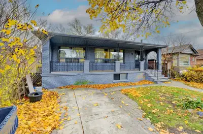 1 Private Bedroom | All-Female House | Bathurst & Wilson | July 1 $933/month + utilities - long-term...