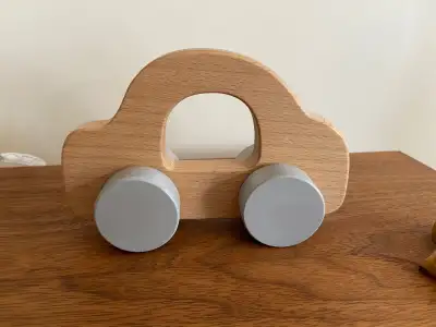 Automobile en bois jouet pour bébé (T284), View more