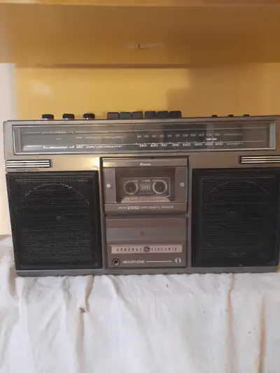 Vintage Radios for sale, View more