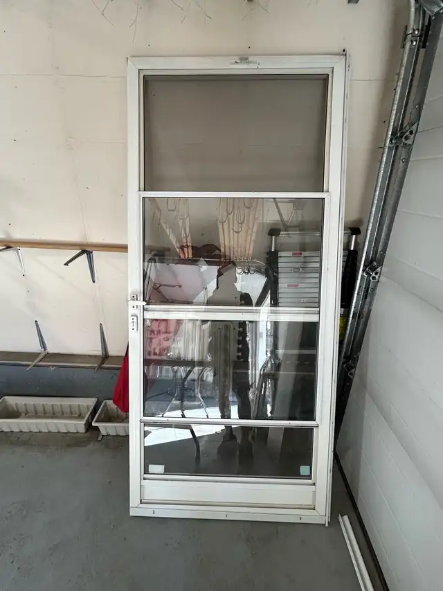 white screen door