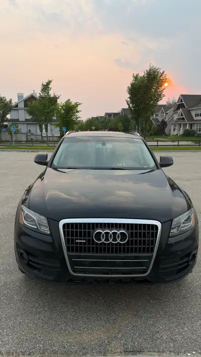 Selling my 2012 Audi Q5 AWD. It's been a reliable SUV, and I've always stayed on top of maintenance...