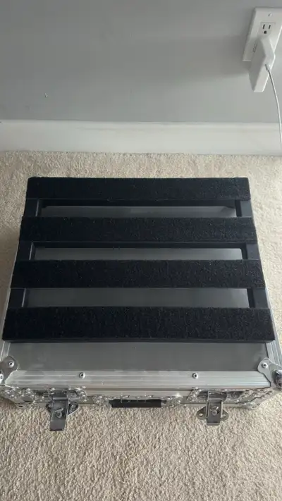 Pedaltrain Jr. with Tour Case & Risers, View more