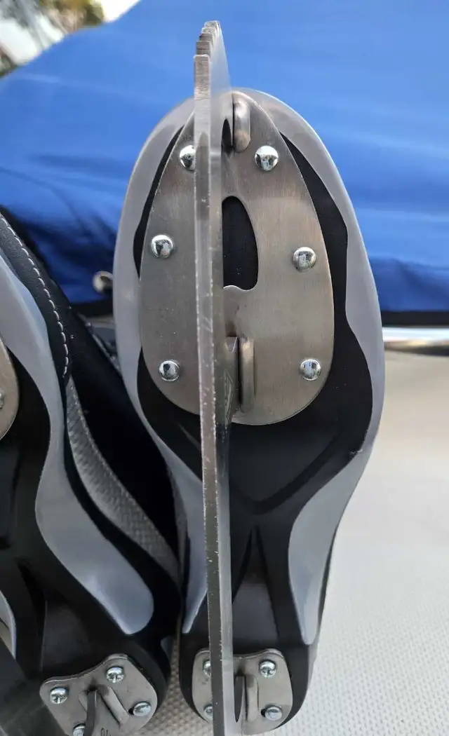 Softtec figure skates, girl size 5, excellent condition in Skates & Blades in Mississauga / Peel Region - Image 10