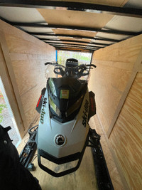 Mint Condition 2021 Skidoo Backcountry 600 EFI