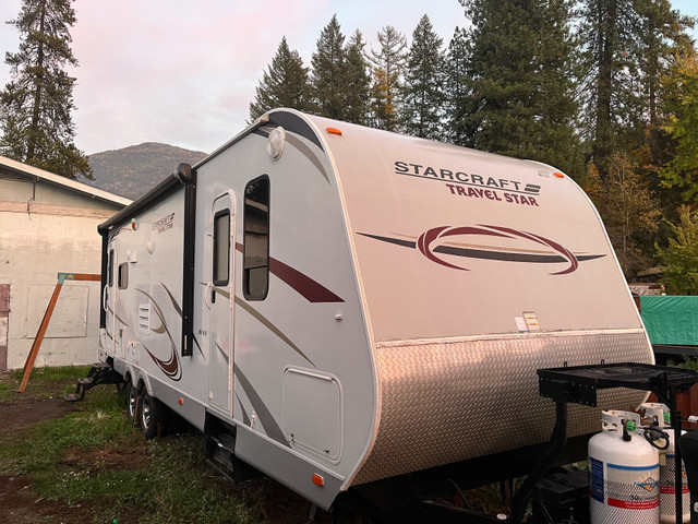 2013 StarCraft travel star 28’ in Travel Trailers & Campers in Nelson - Image 3
