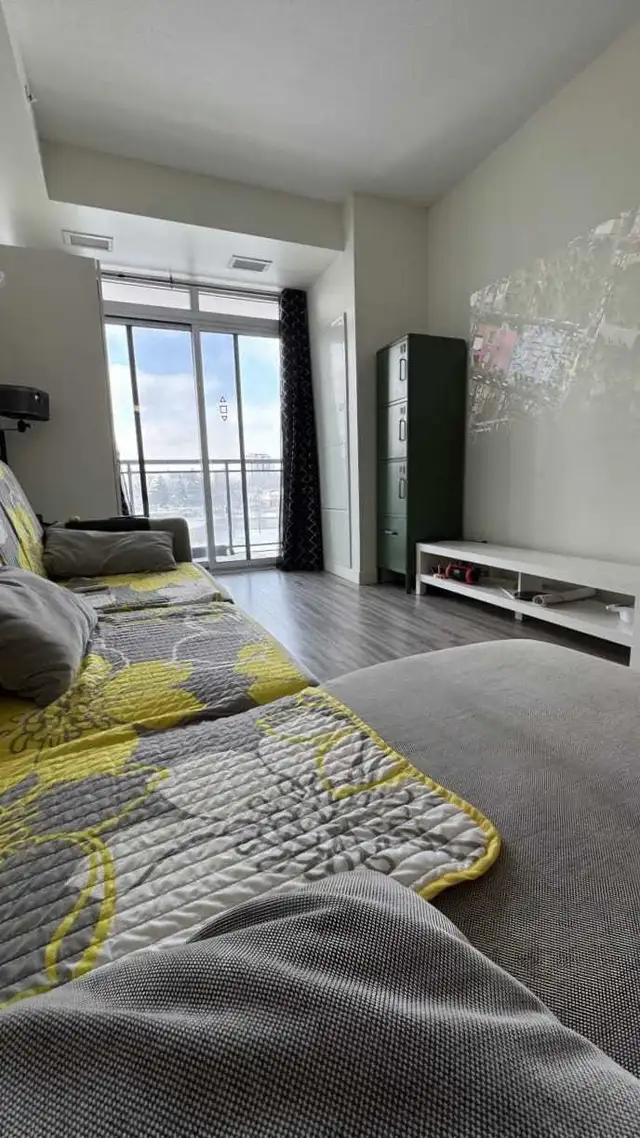 $1725 - 707-128 King Street North Condo Rental 1+1 with Locker in Long Term Rentals in Kitchener / Waterloo - Image 2