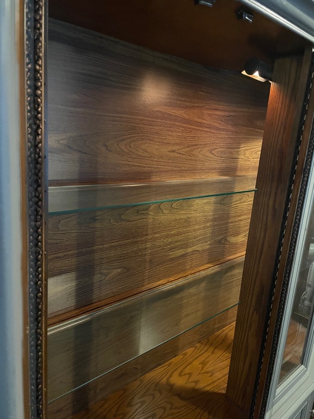 Free buffet with hutch Free Stuff Hamilton Kijiji