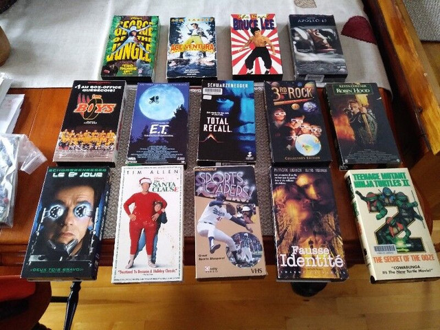 CASSETTE VHS dans CD, DVD et Blu-ray  à Granby
