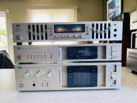 Sansui Quartz    PLL Synthesizer Tuner T-909 AM/FM