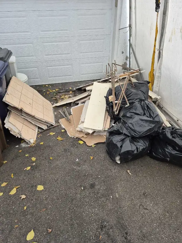 Junk Removal Same Day64612070623747120