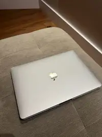 MacBook Air Retina 13 pouces, 2021, Écran Endommagé, Fonctionne 