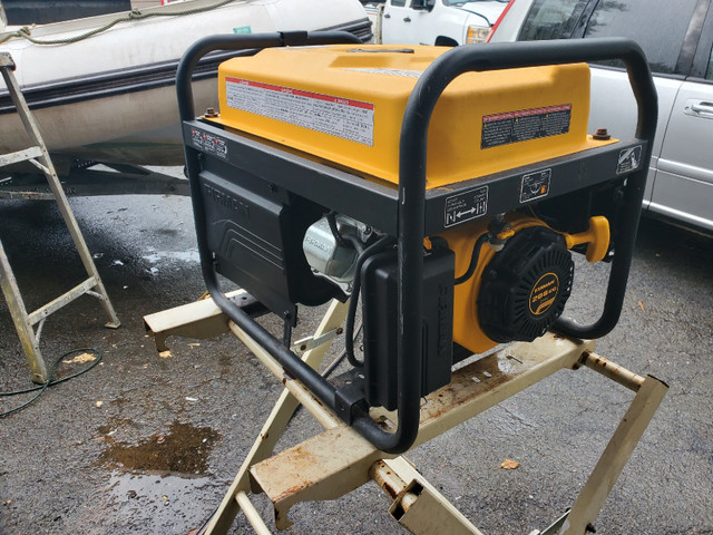 3650 watt Firman Generator in like new condition with 120/240V in Power Tools in Dartmouth - Image 3