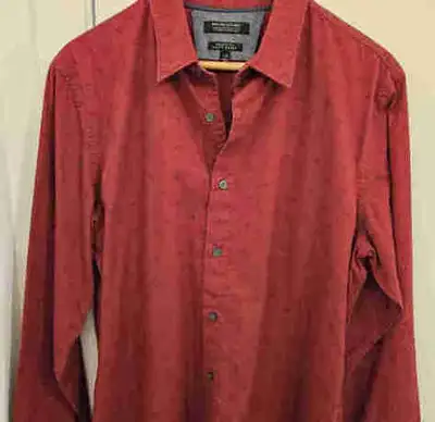 Banana Republic Men's shirt in size large, View more