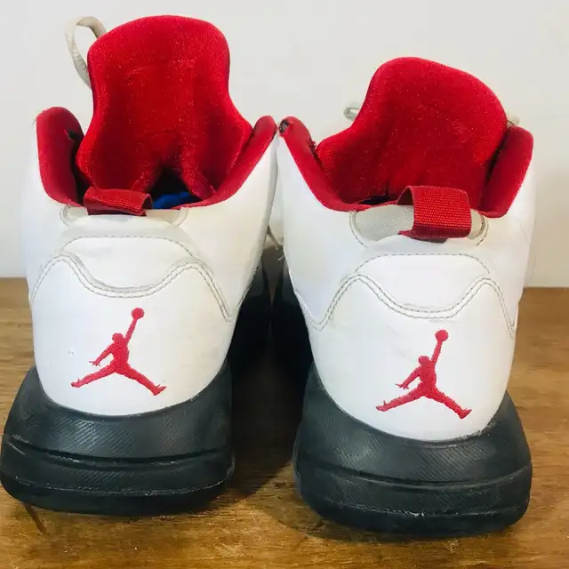 Nike air Jordan 5 sneakers in Men's Shoes in City of Montréal - Image 7