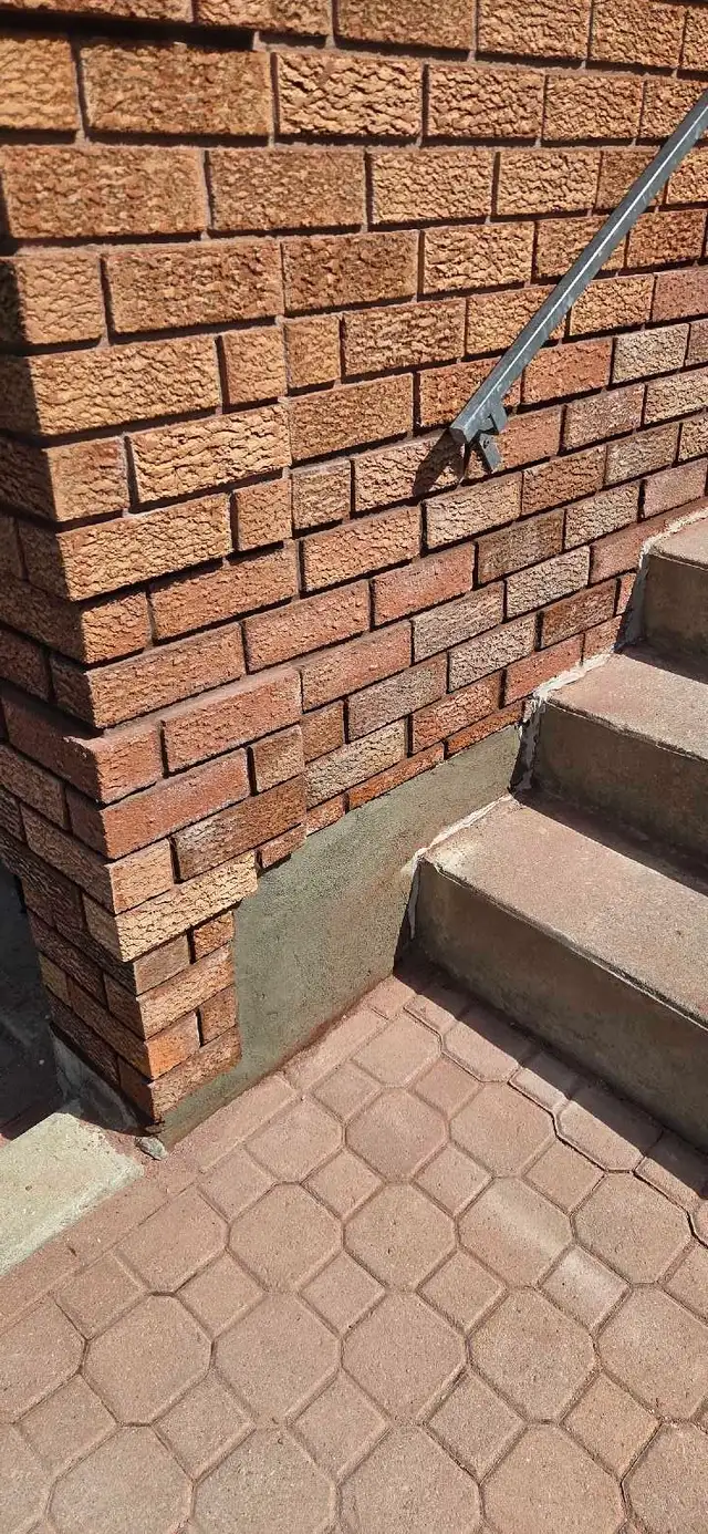 Bricklayer Mason Stone Brick block589638745227284484